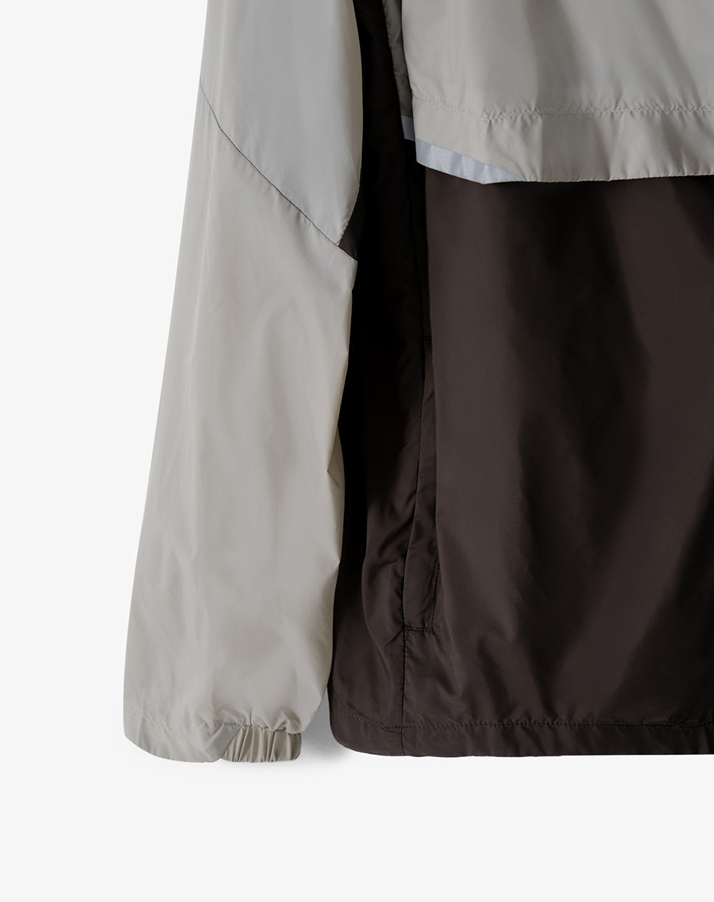 Chaqueta regular rompevientos taupe bloques hombre
