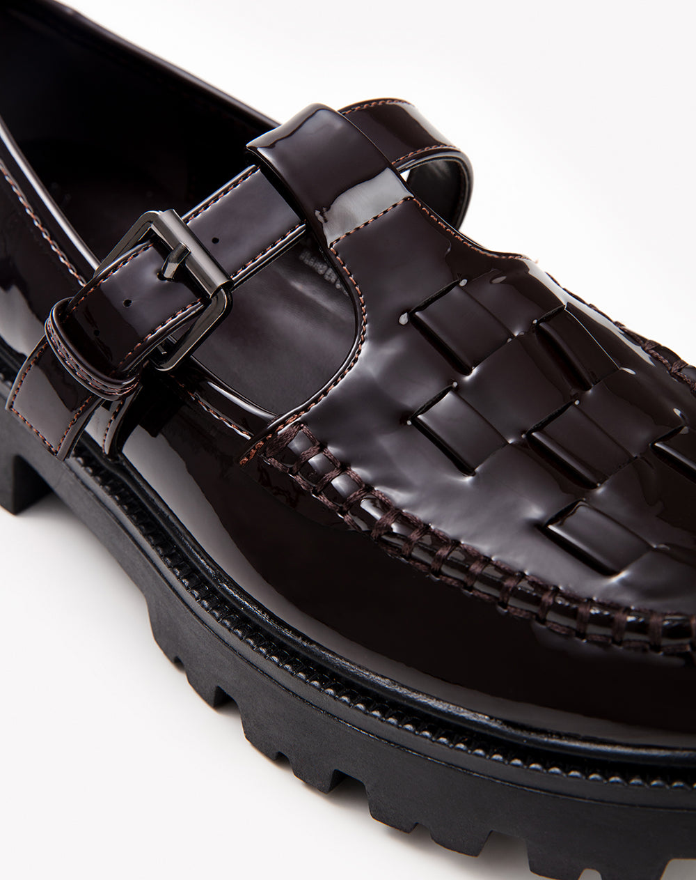 Mocasines chunky charol café mujer