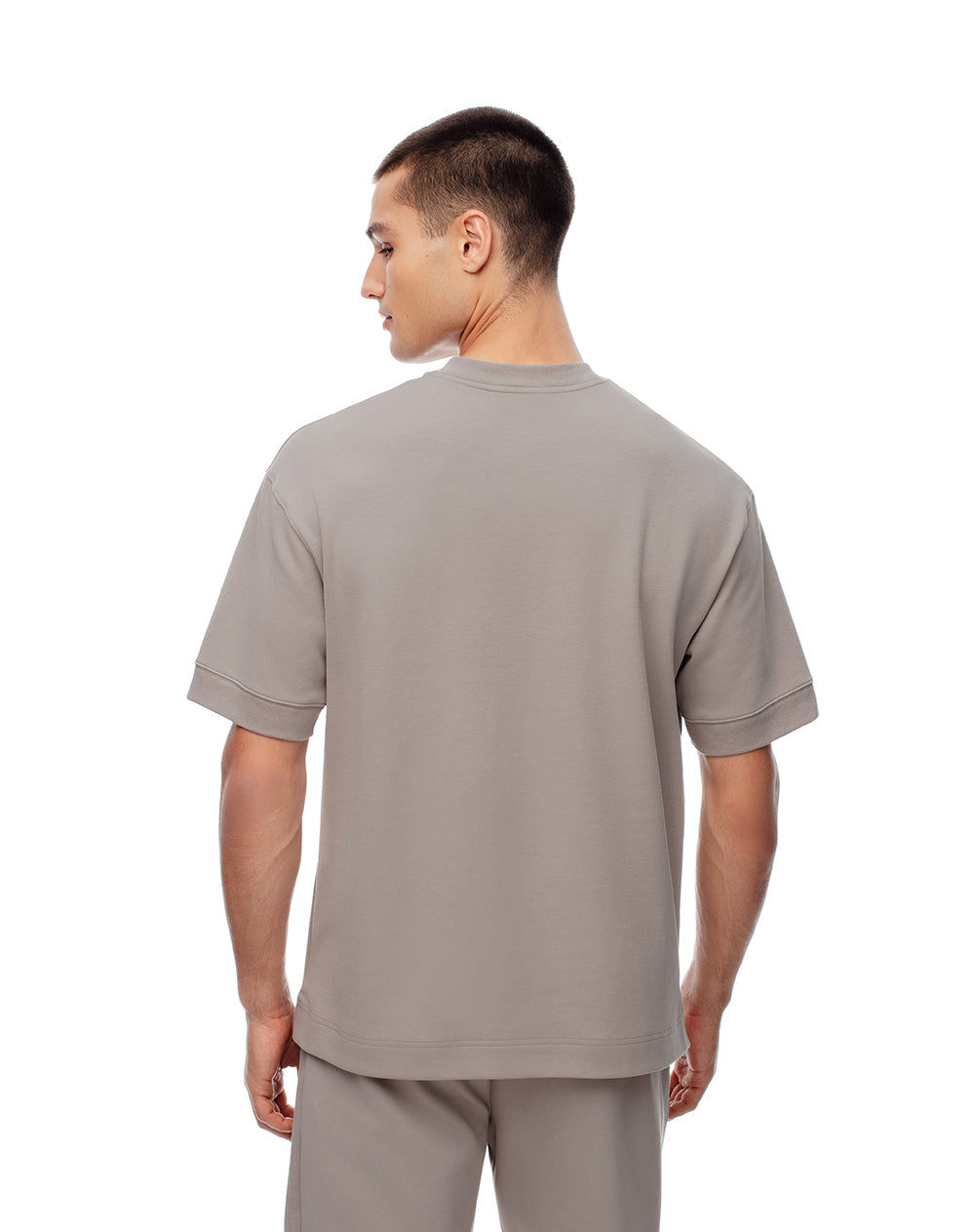 Camiseta oversized fit manga corta taupe