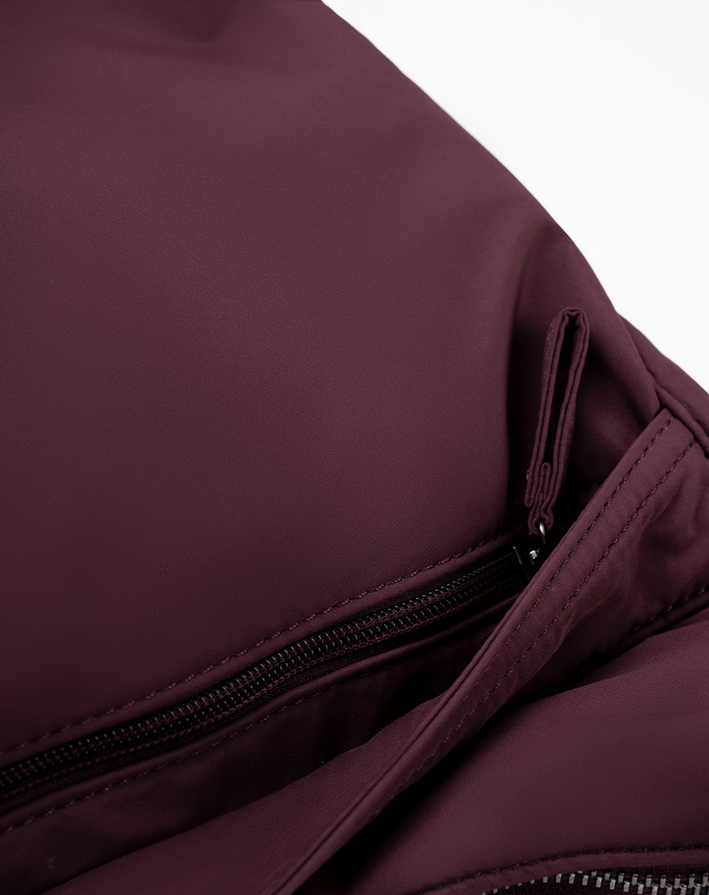 Bolso vino tinto hombre