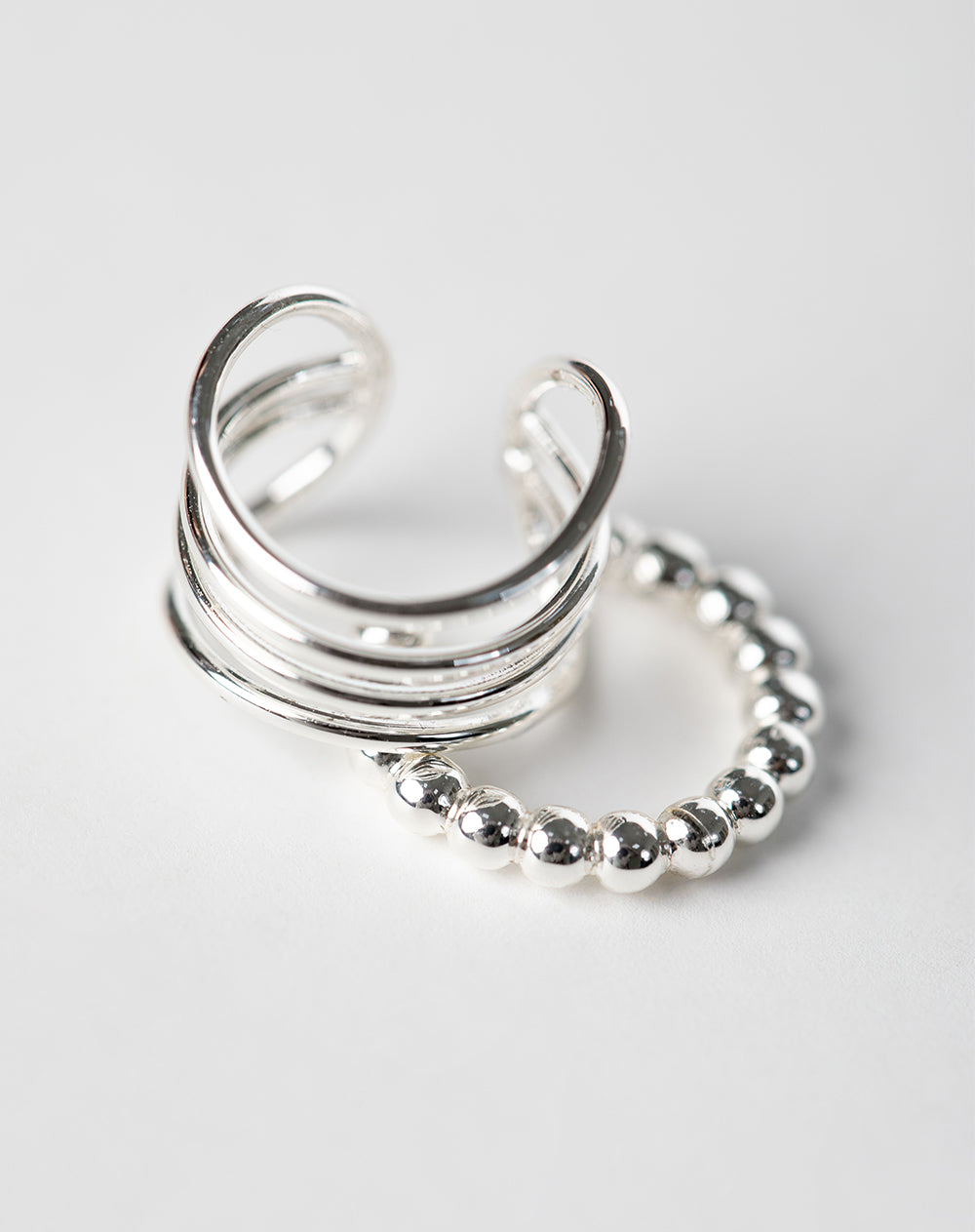 Arete plateado
