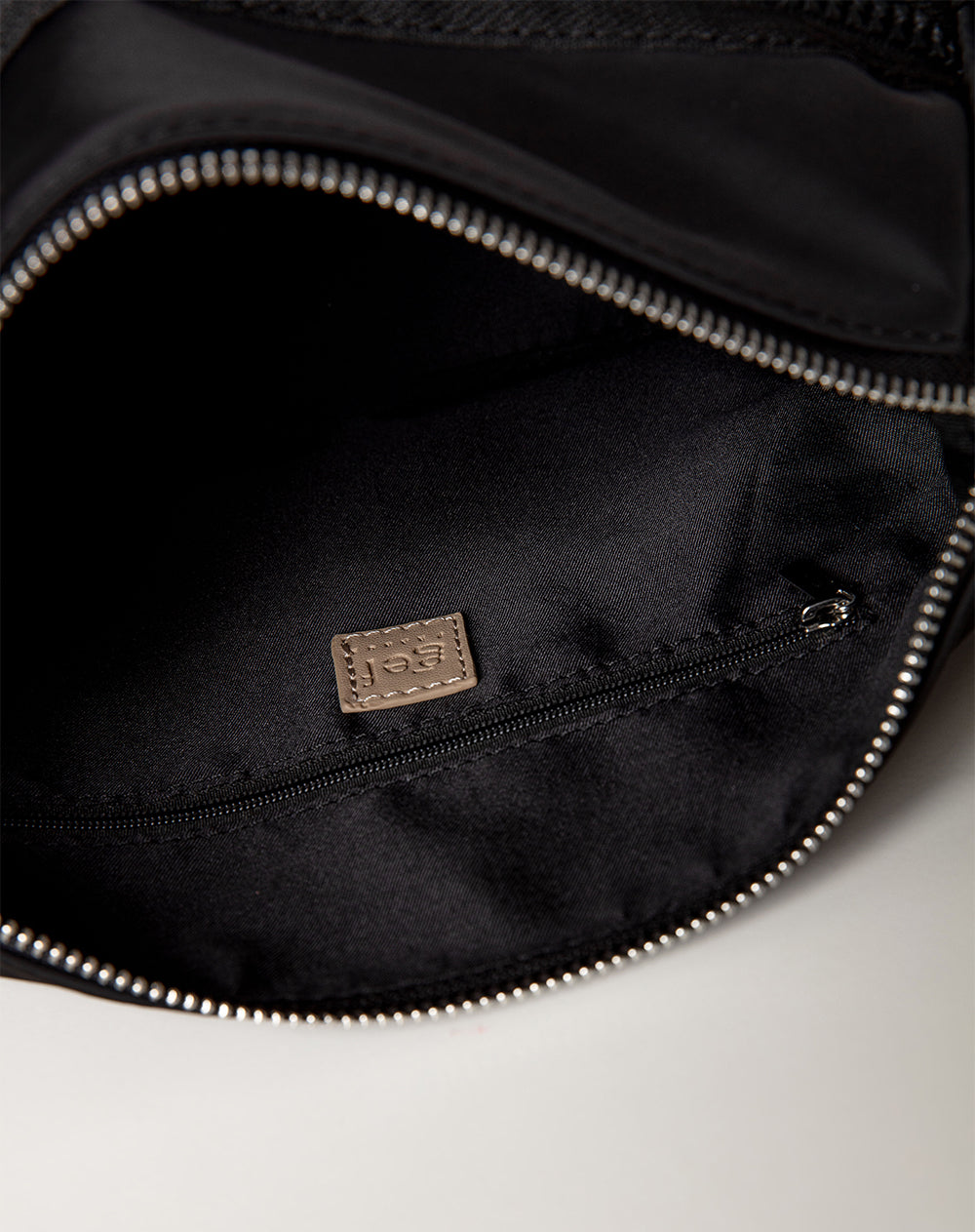 Bolso negro