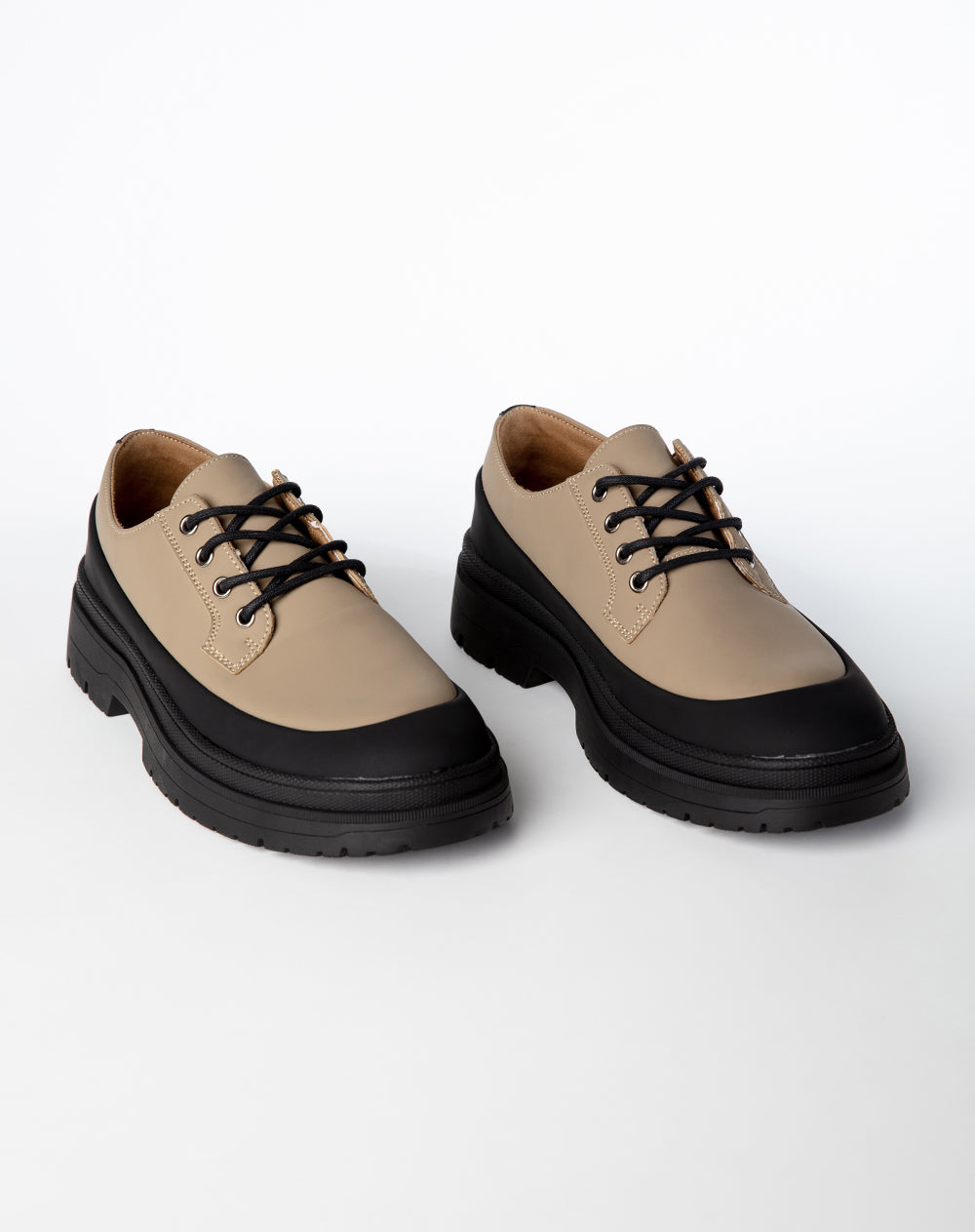 Zapatos oxford cafés
