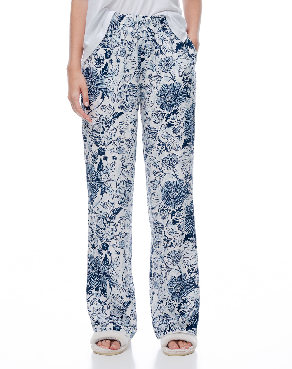 Pantalón relaxed tiro medio azul estampado mujer