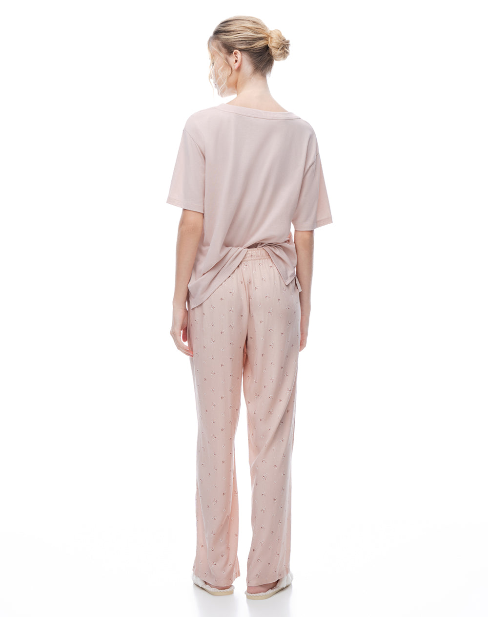 Pantalón relaxed tiro medio rosado estampado mujer