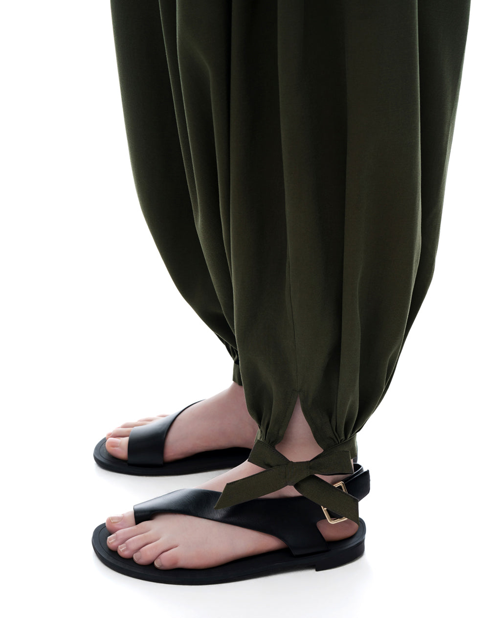 Pantalón loose fit tiro medio verde