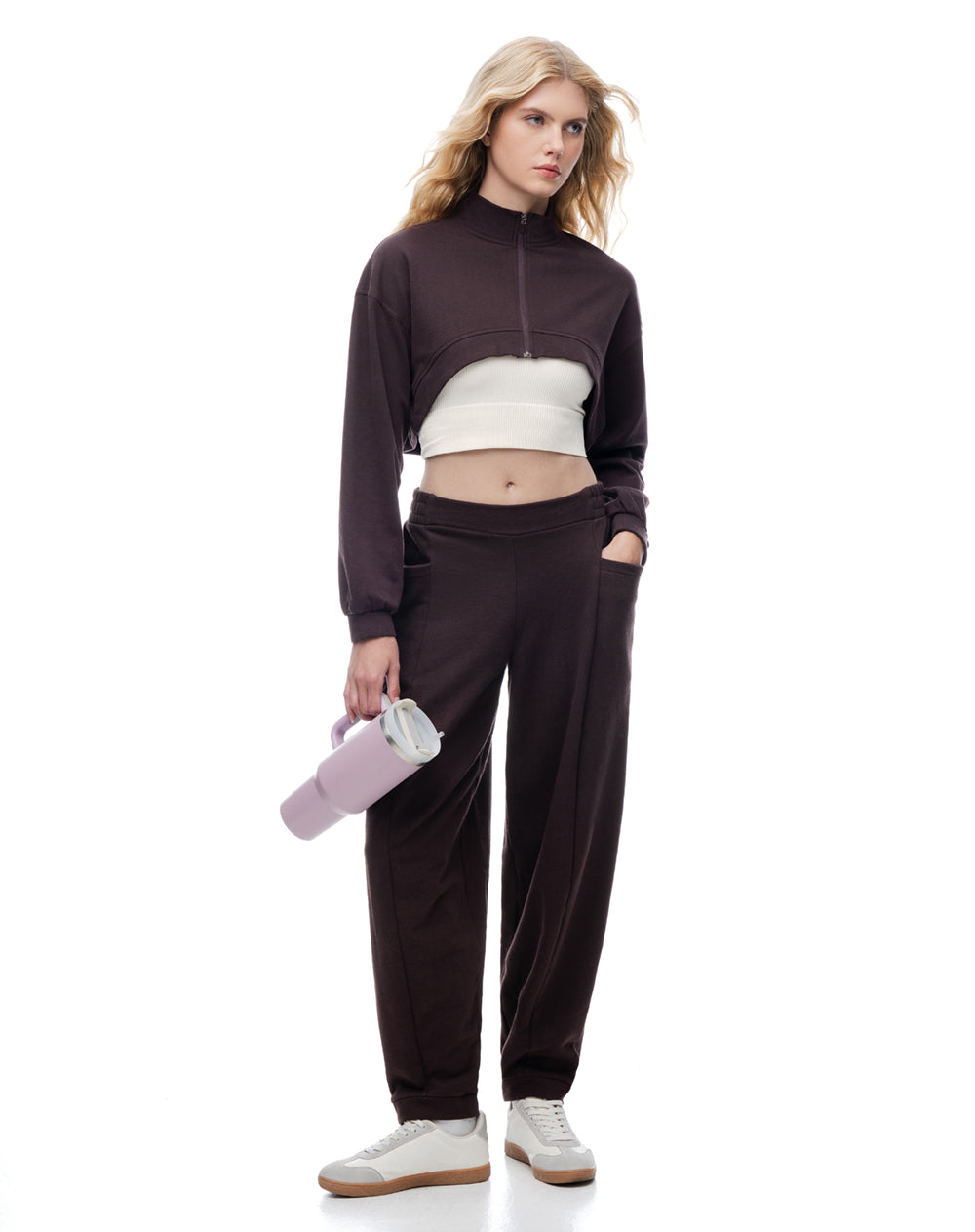 Buzo cropped vinotinto mujer