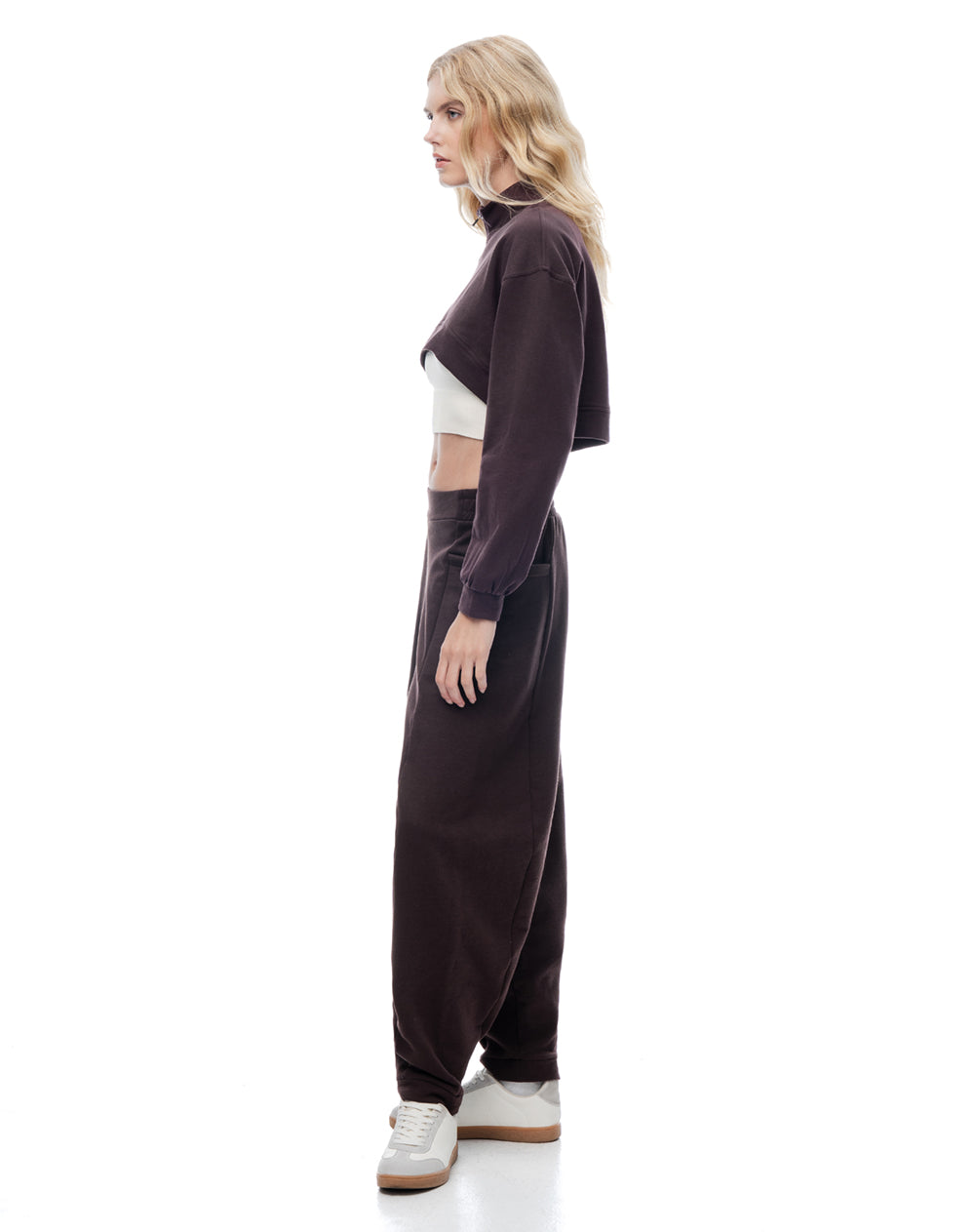Pantalón relaxed tiro alto vinotinto mujer