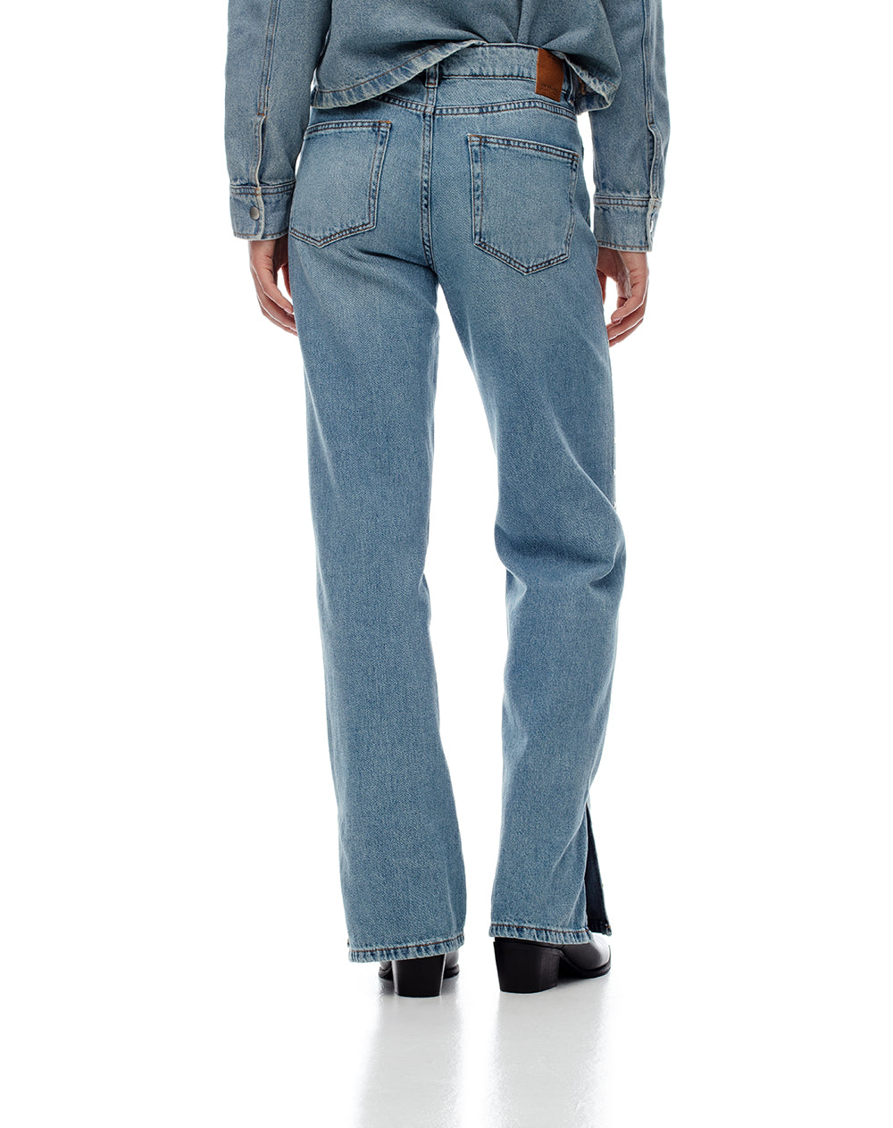 Jean straight tiro medio índigo medio mujer