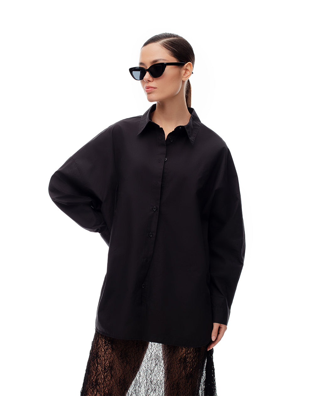Camisa oversized fit manga larga negra