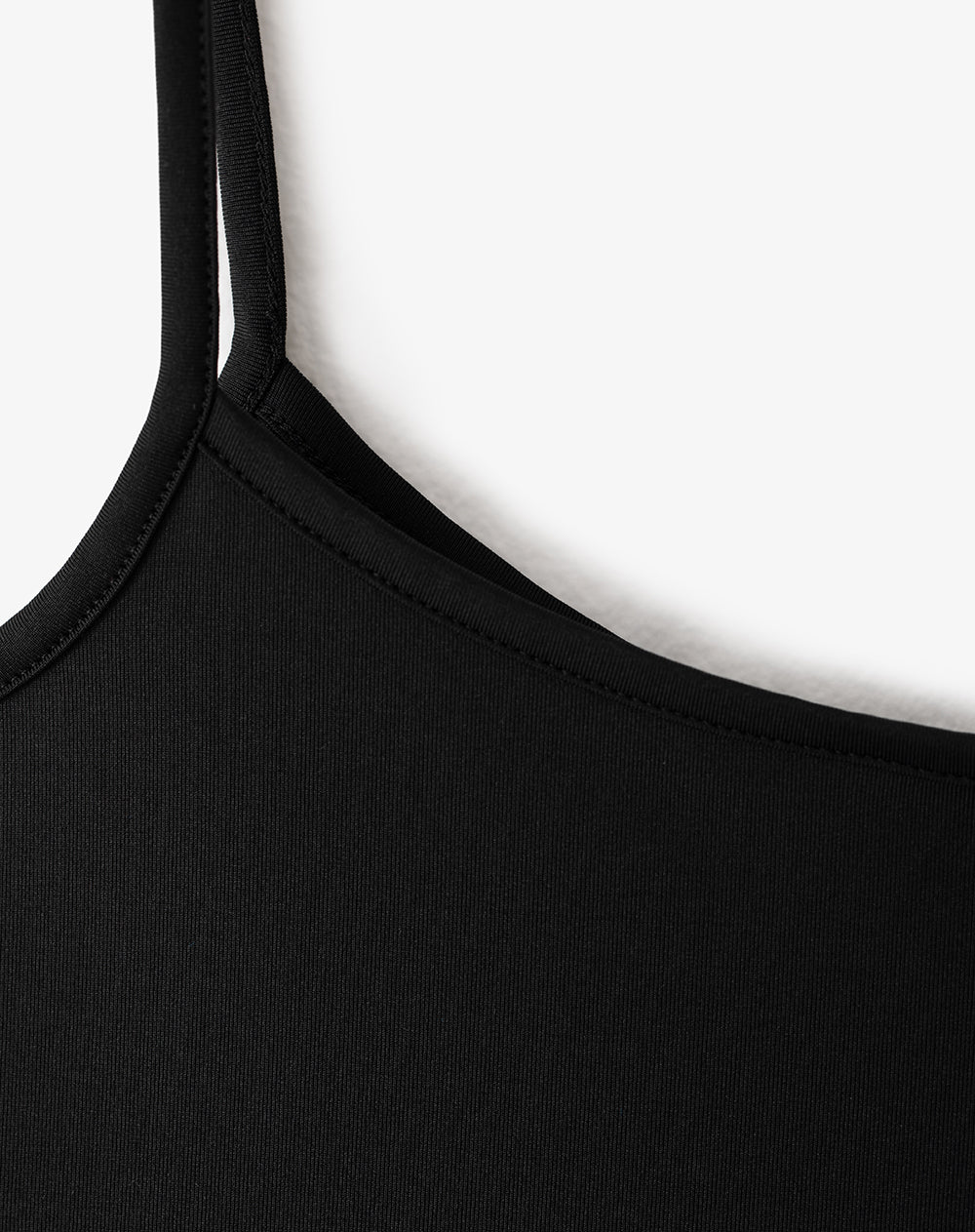 Vestido corto en rib negro