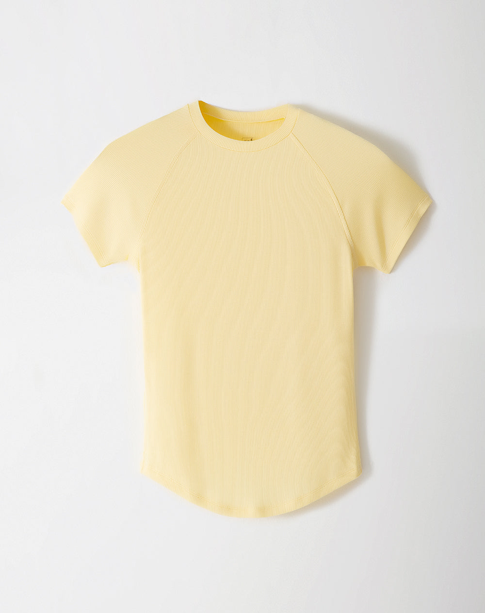Camiseta fitted fit manga corta amarilla