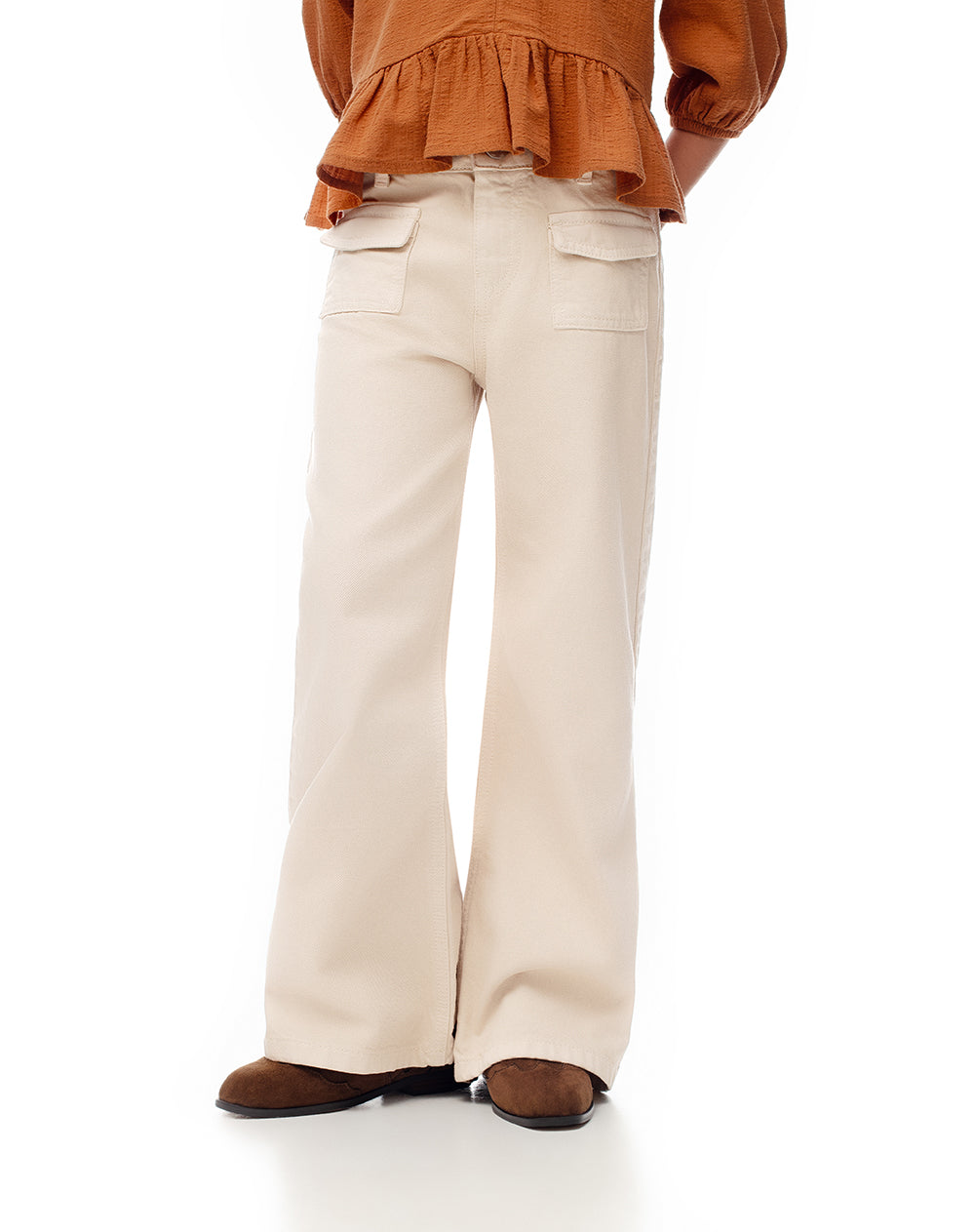 Pantalón fit tiro medio habano