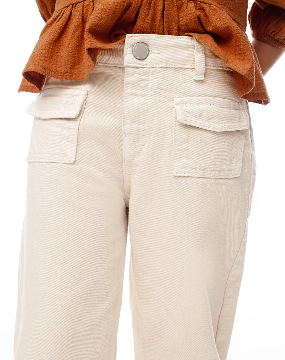 Pantalón fit tiro medio habano