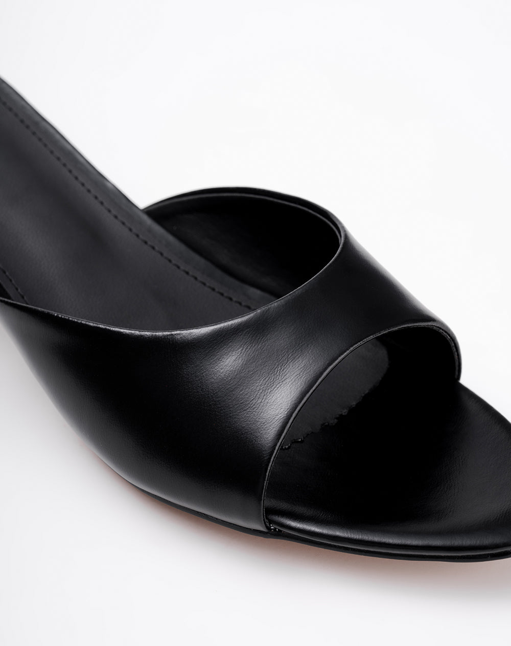 Sandalias mule de tacón bajo negro mujer