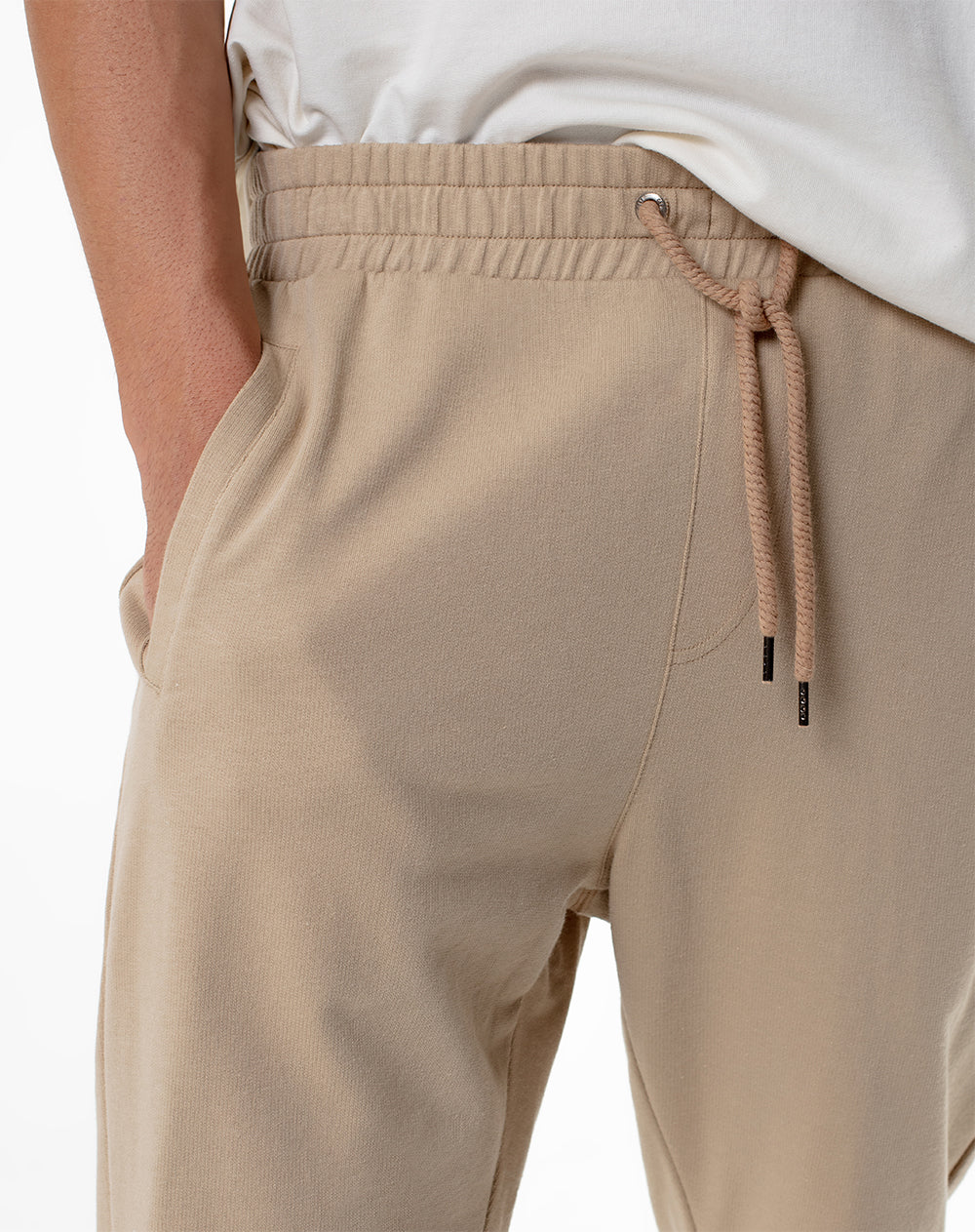 Jogger regular fit tiro medio habano
