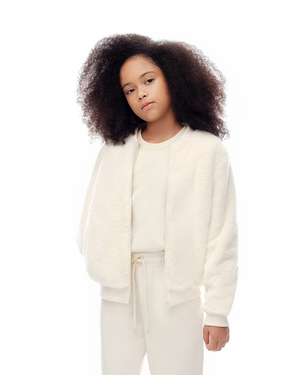 Chaqueta bomber efecto peluche crema niña