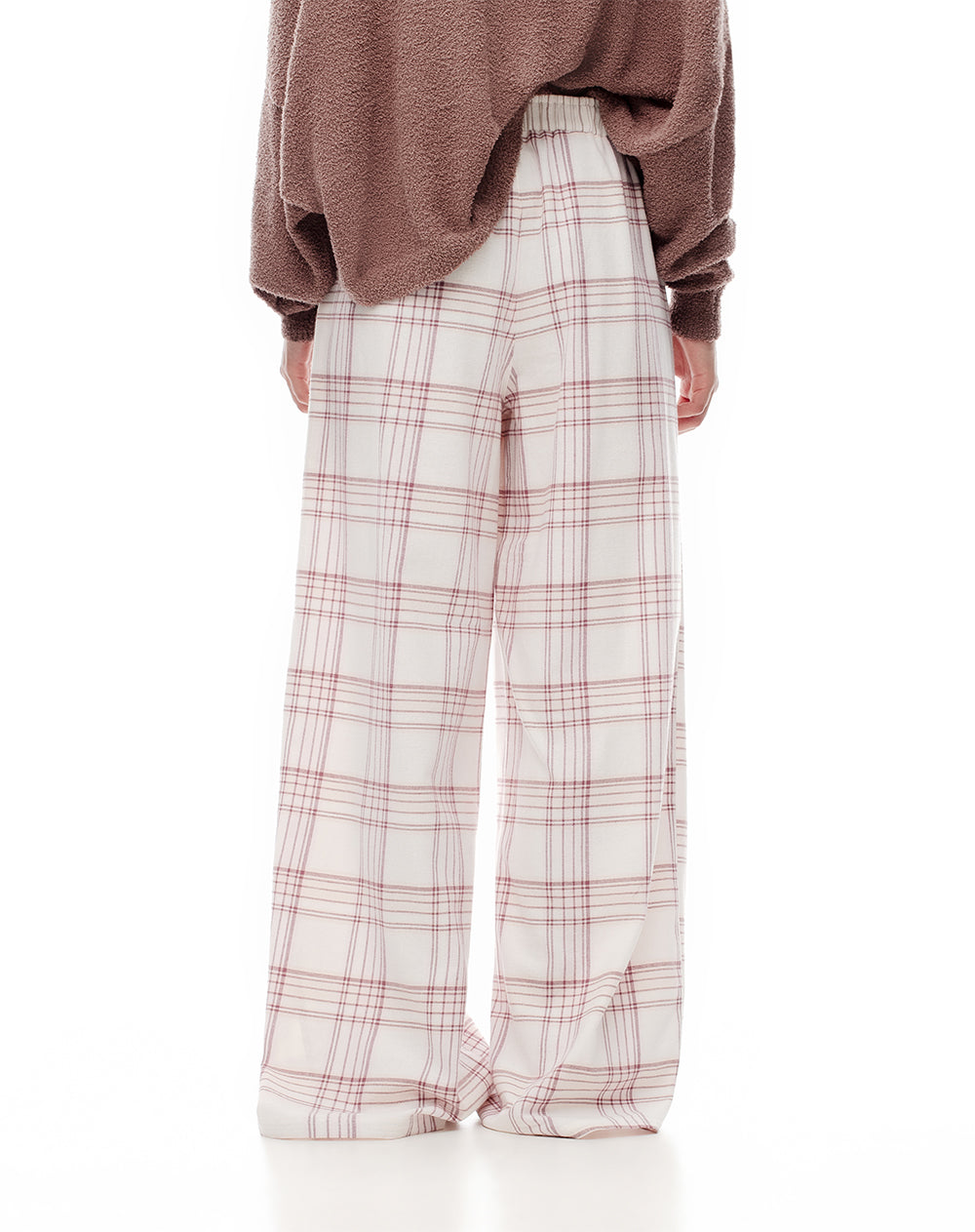 Pantalón relaxed fit tiro medio cafe cuadros