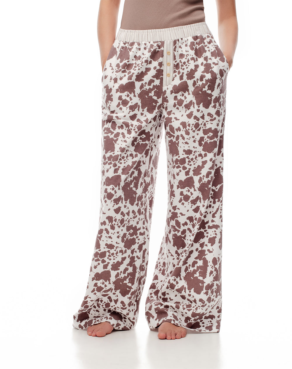 Pantalón relaxed fit tiro medio crudo estampado