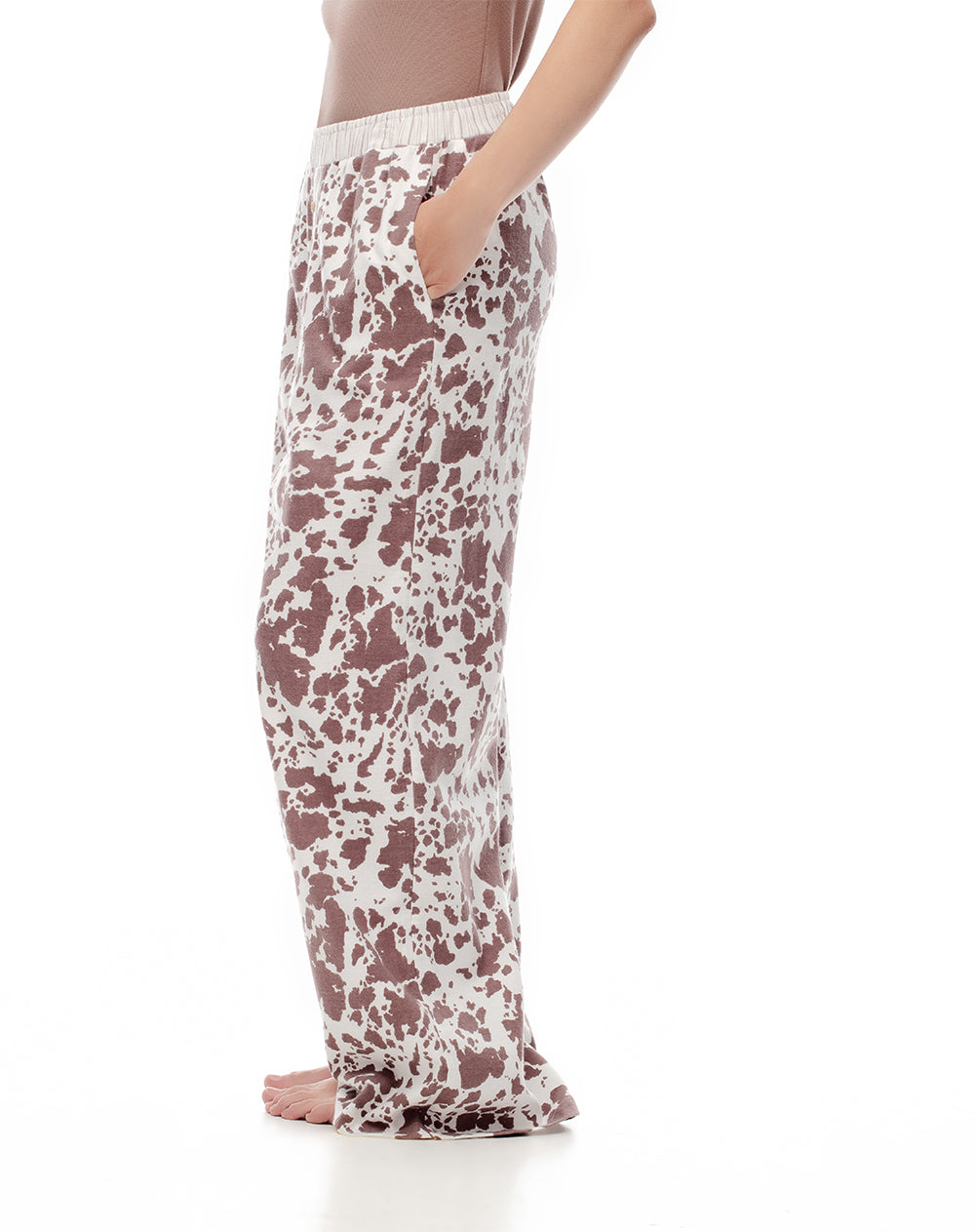 Pantalón relaxed fit tiro medio crudo estampado