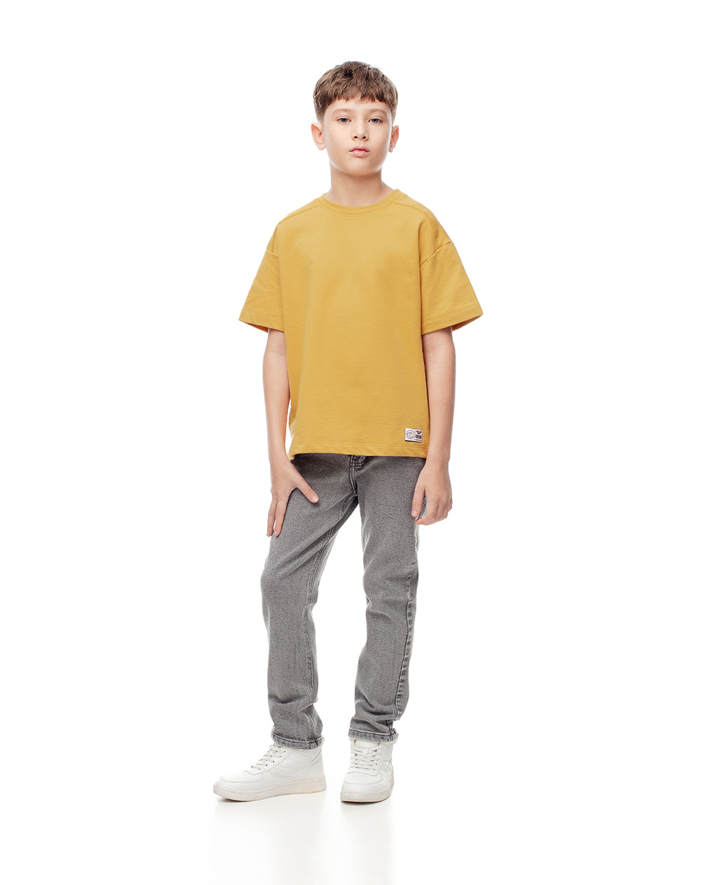 Camiseta regular fit manga corta mostaza