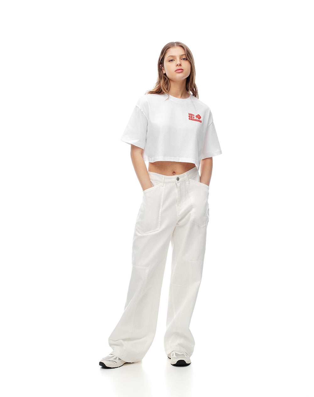 Camiseta crop regular algodón blanca estampada mujer