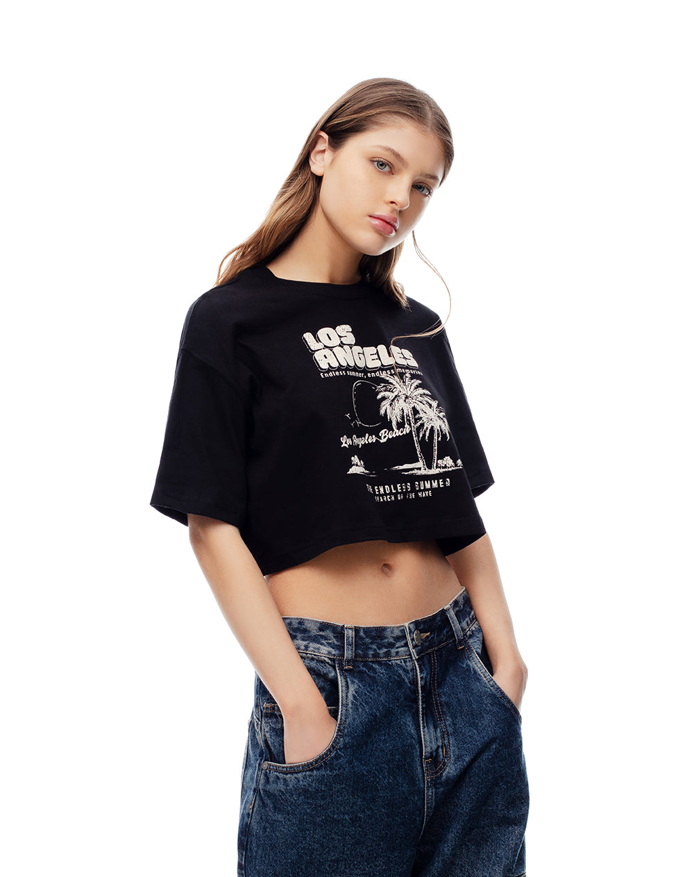 Camiseta crop regular algodón negra estampada mujer