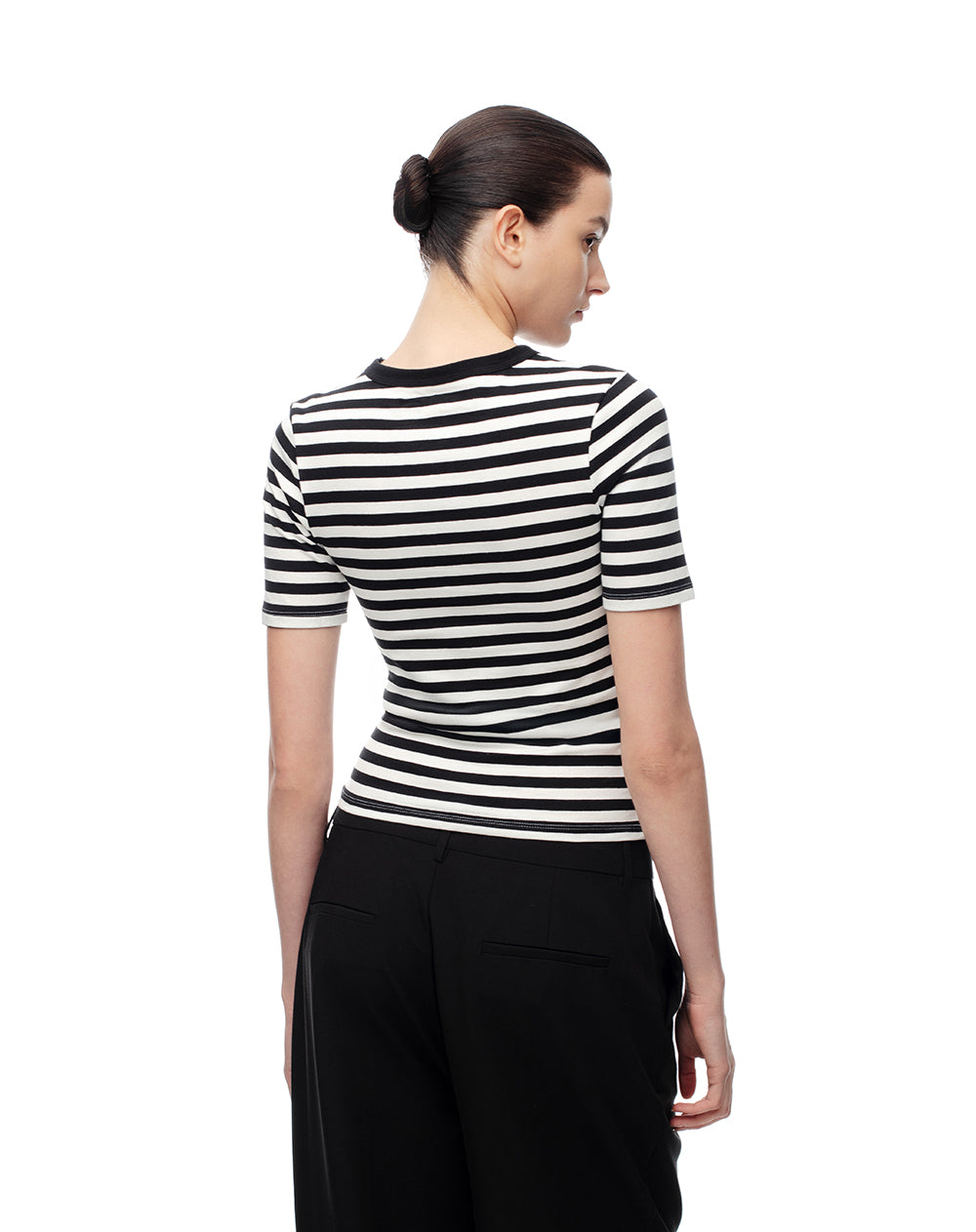 Camiseta fitted fit manga corta blanca rayas