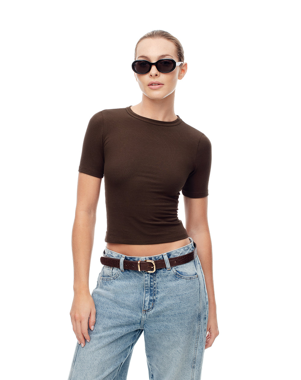 Camiseta fitted fit manga corta chocolate
