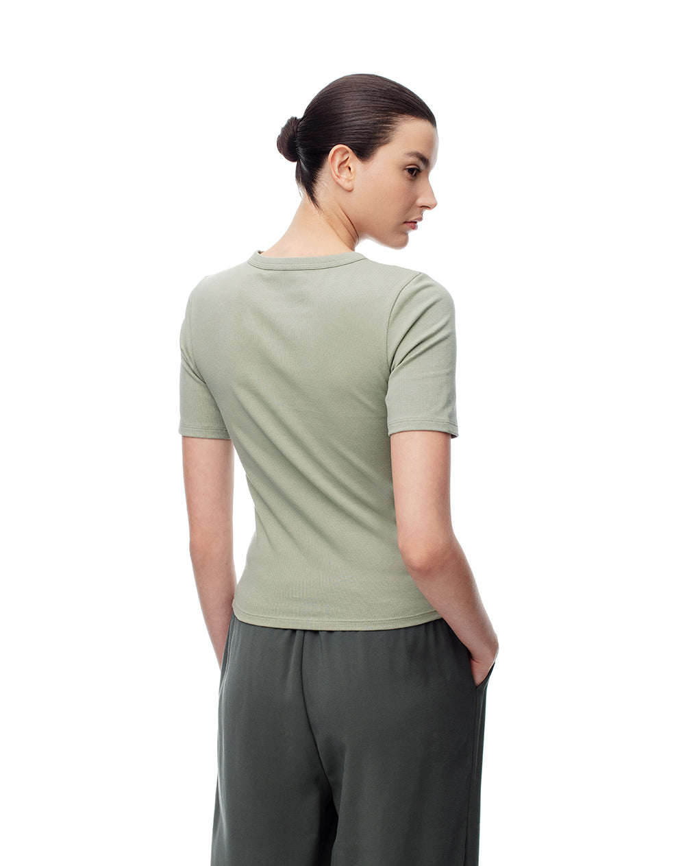Camiseta slim rib algodón verde mujer