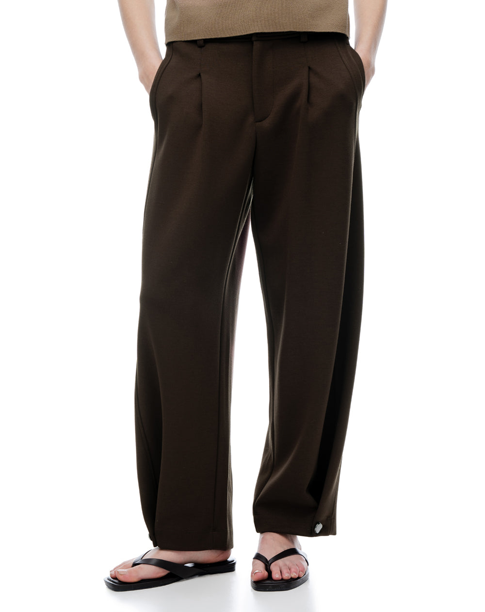 Pantalón loose tiro medio chocolate mujer