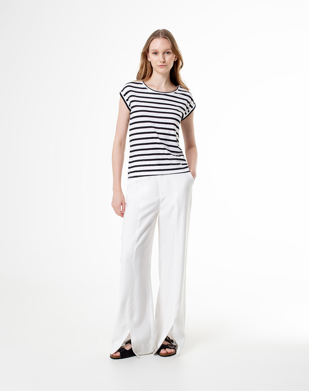 Camiseta regular fit manga corta blanca rayas