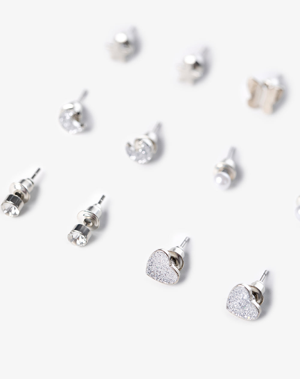 Arete plateado
