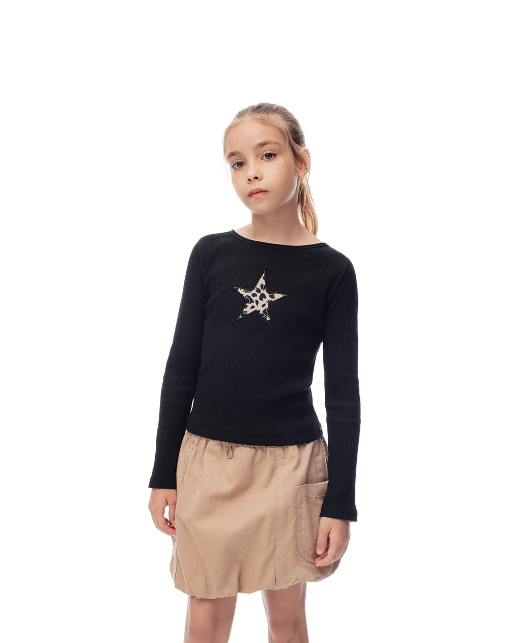 Camibuzo regular algodón negra estampado niña