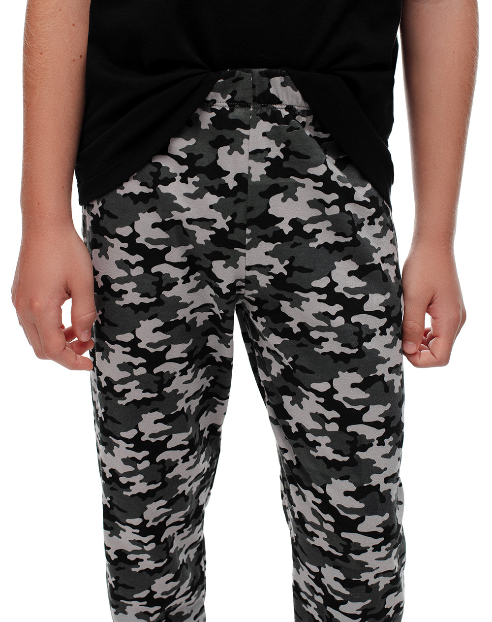 Pijama regular fit manga corta negro estampado