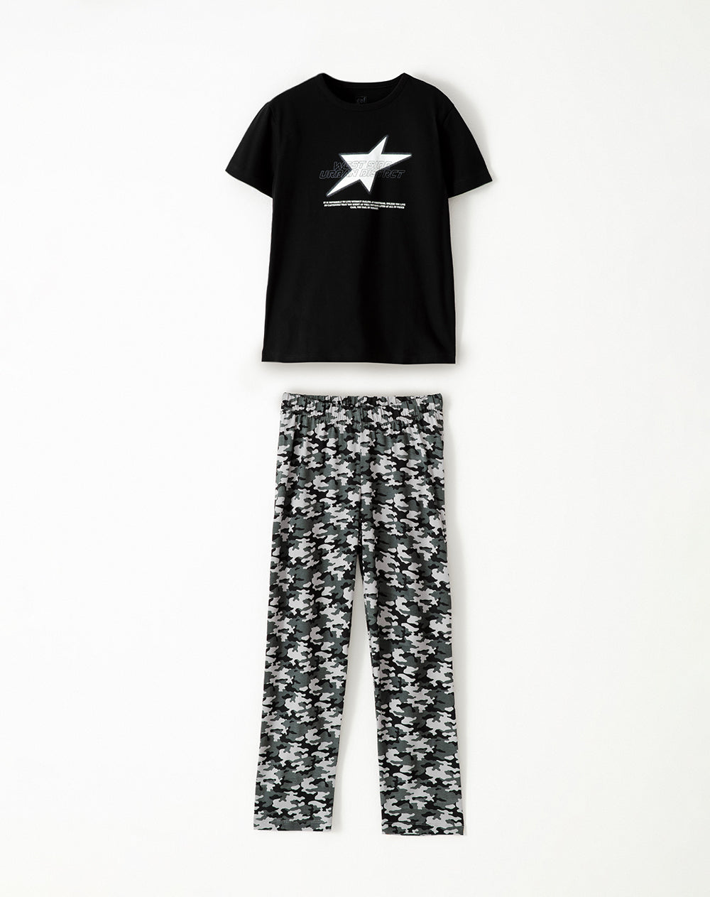 Pijama regular fit manga corta negro estampado