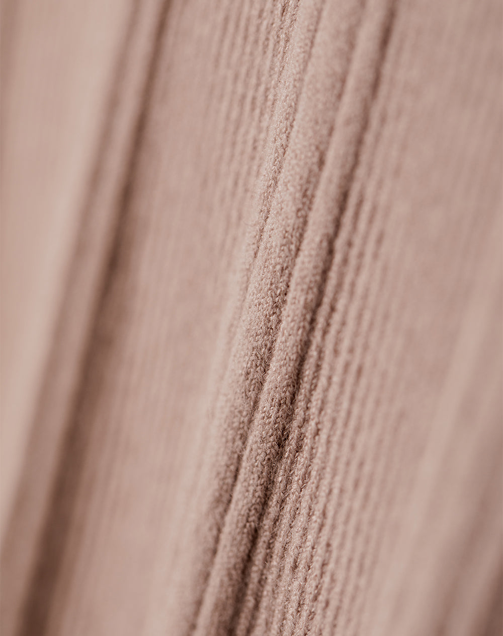 Camisa fitted fit manga larga taupe