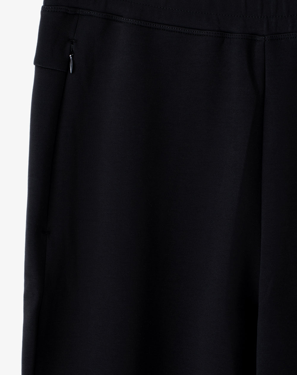 Jogger slim tiro medio negro mujer