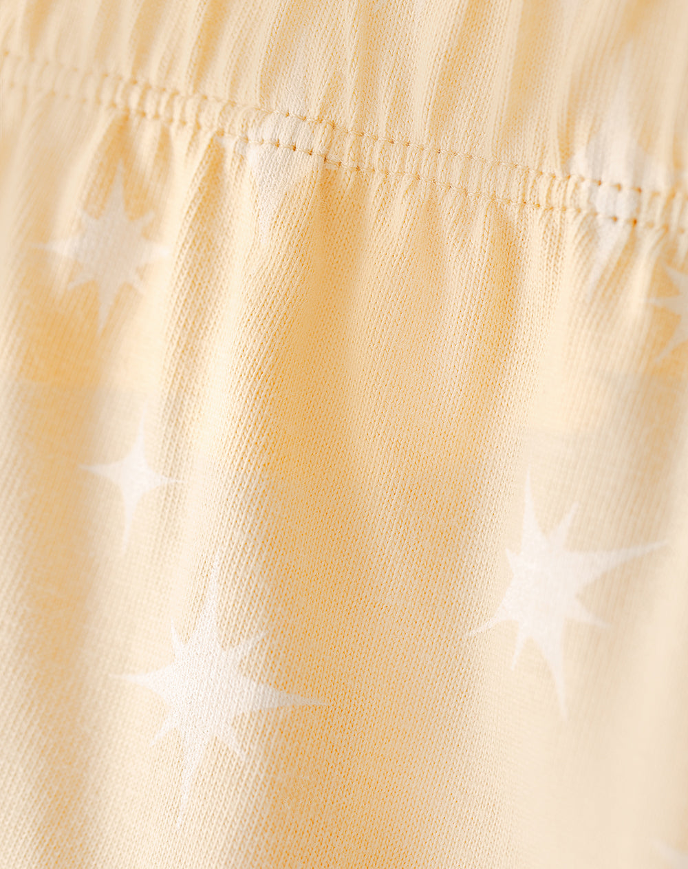 Pijama regular fit manga corta amarillo