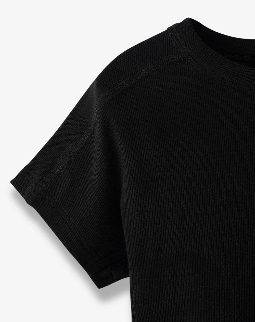 Camiseta slim fit manga corta negra