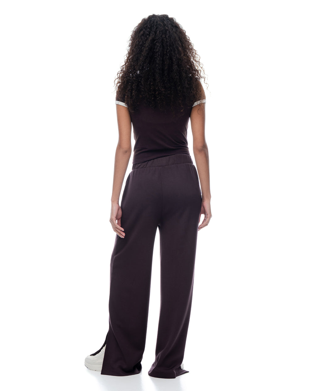 Jogger relaxed fit tiro alto vinotinto