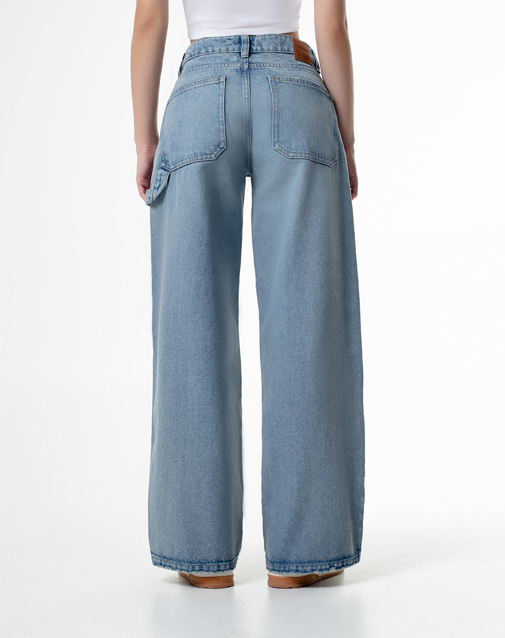 Jean regular fit tiro medio indigo claro