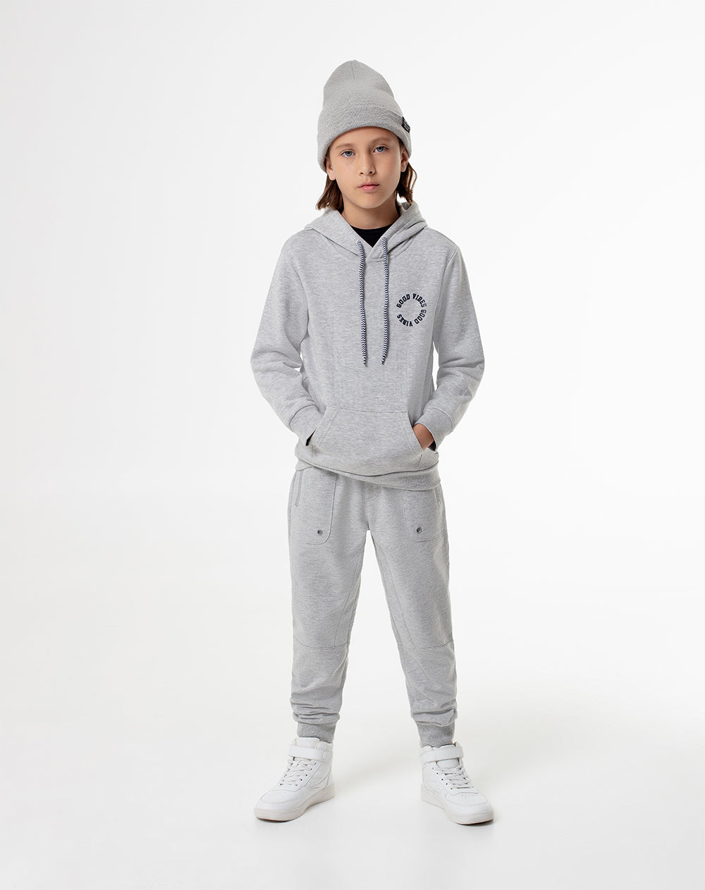 Buzo Larin regular fit gris jaspe