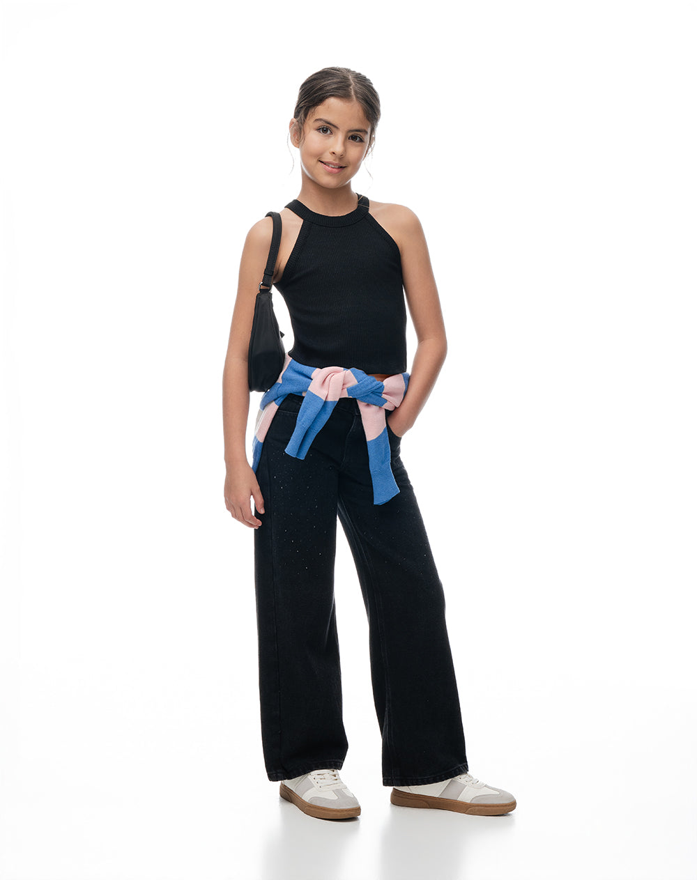 Camiseta crop slim negra niña