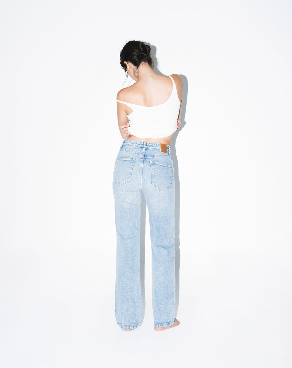 Jean recto tiro alto índigo medio mujer