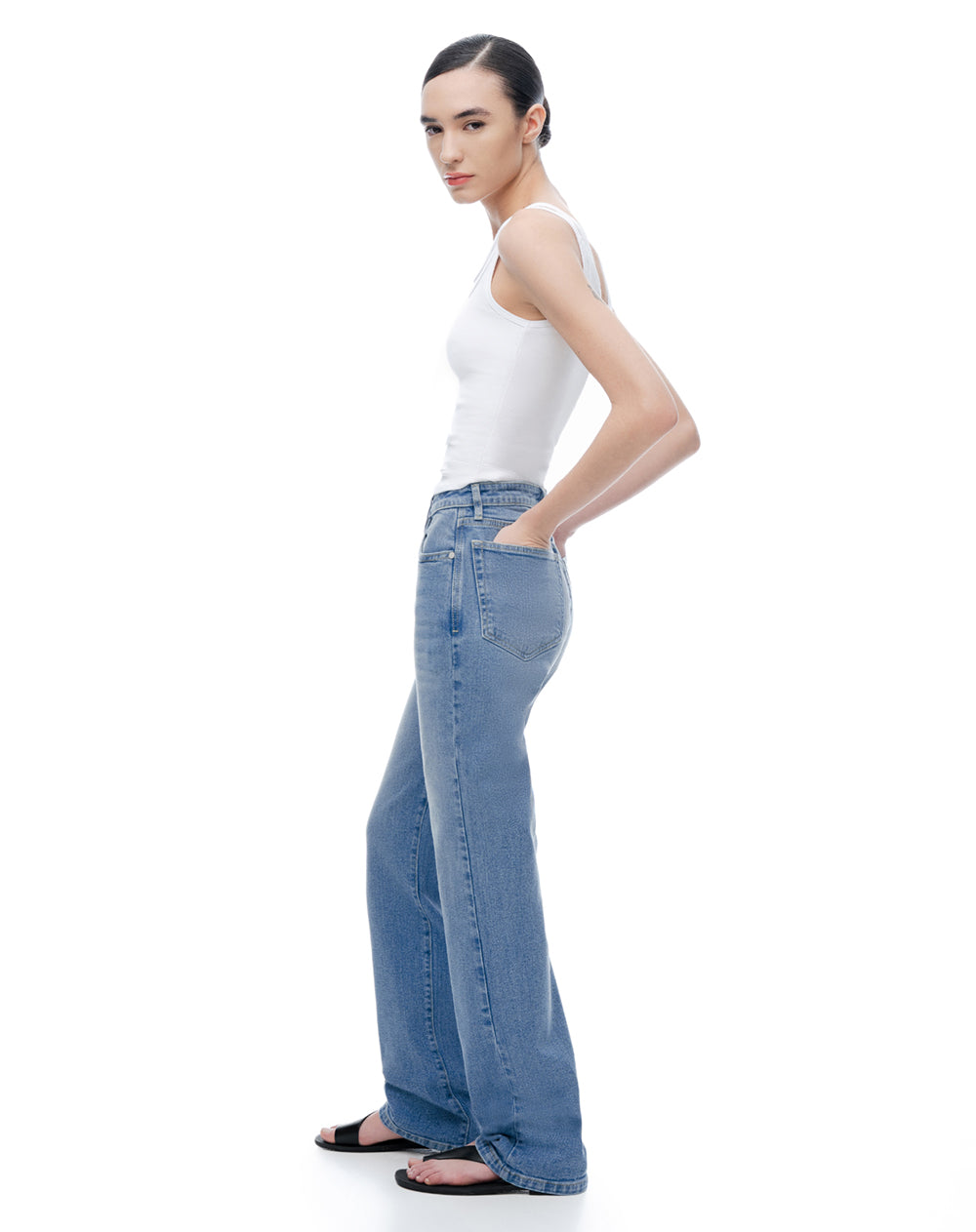 Jean regular tiro alto índigo medio mujer