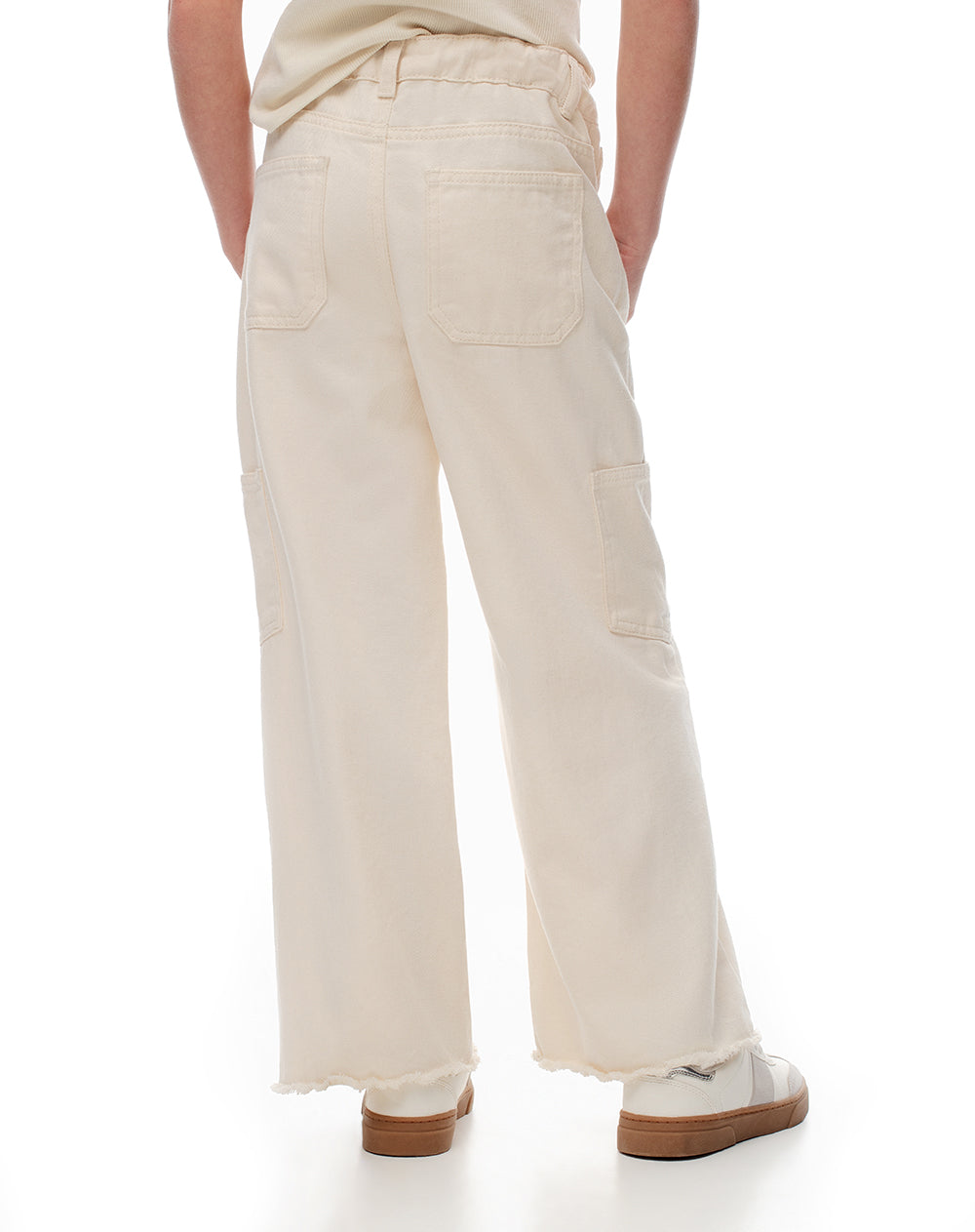Pantalón loose fit tiro medio en drill crema
