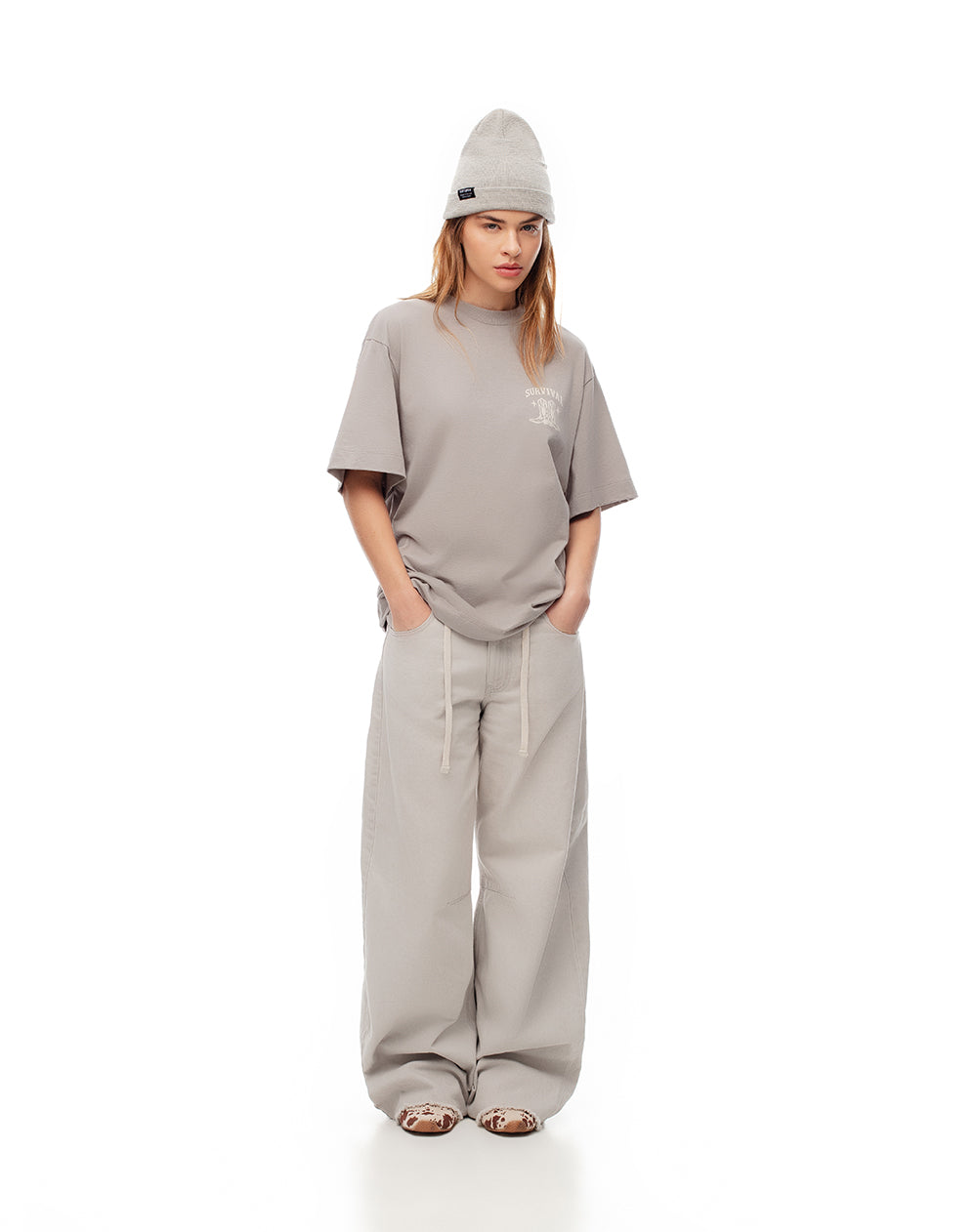 Camiseta relaxed fit manga corta taupe