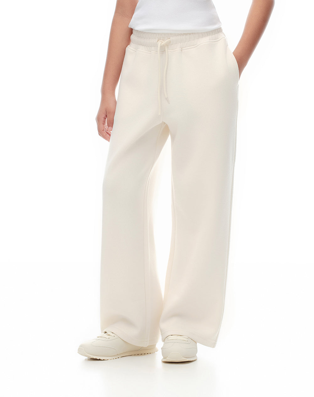Jogger regular fit tiro medio crema