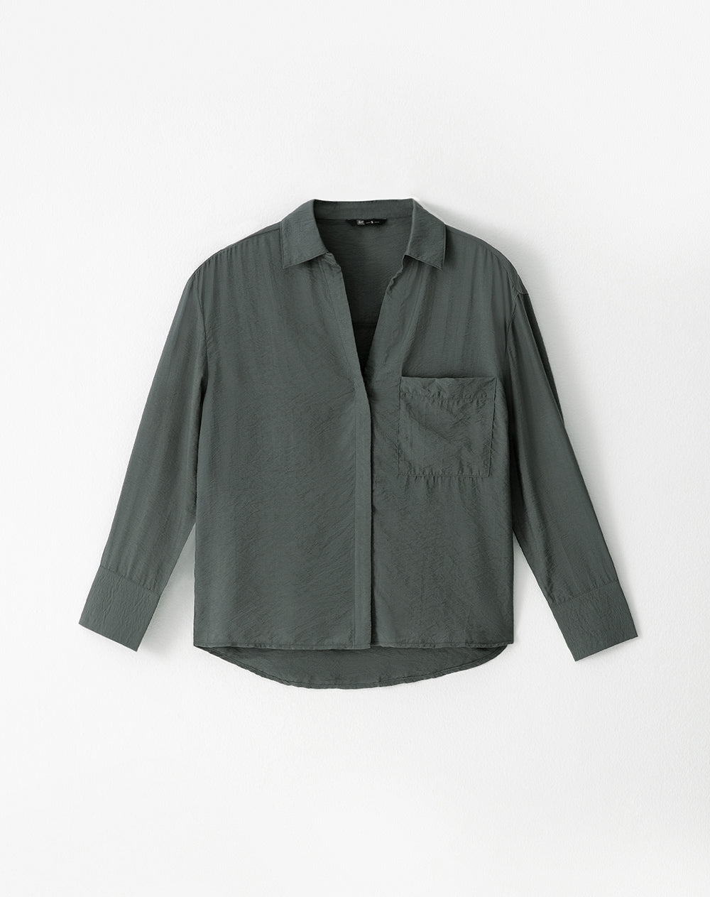 Camisa regular fit manga larga verde